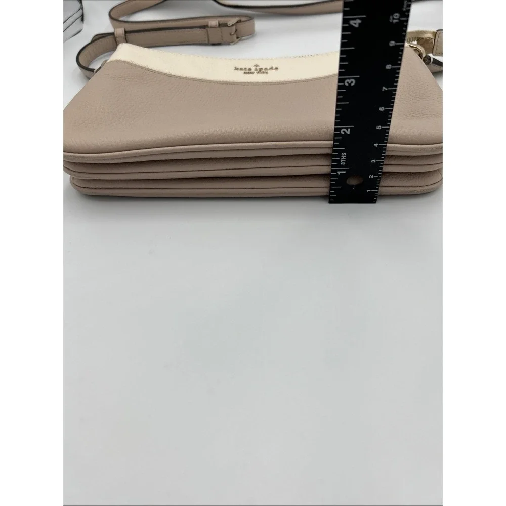 Kate Spade Leila Triple Gusset 2 Toned Pebbled Warm Beige White‎ Crossbody